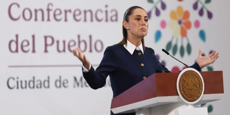 Sheinbaum insiste que los morenistas no deben hacer viajes lujosos; los juzgará el pueblo, dice