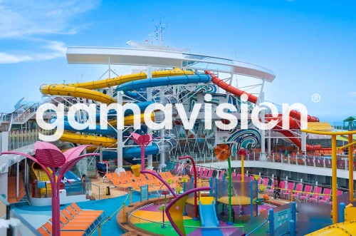 Pasajero herido tras romperse tobogán acuático durante crucero Royal Caribbean