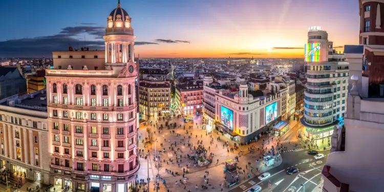 Verano en Madrid: tours, espectáculos y gastronomía