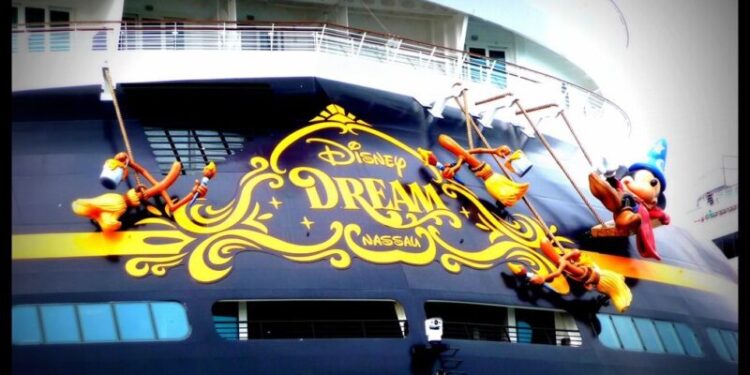 ¿Qué tan accesible es para una familia Sudamericana tomar un crucero a Disney?