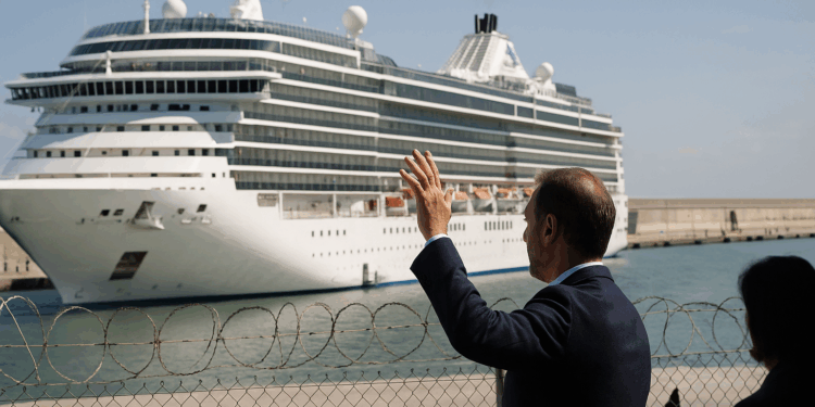 Bauzà reitera que está de acuerdo con la limitación de cruceros, pero recuerda "que no tiene las llaves del Puerto"