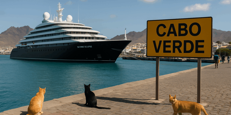 Cabo Verde inicia nueva temporada con arribo del Scenic Eclipse