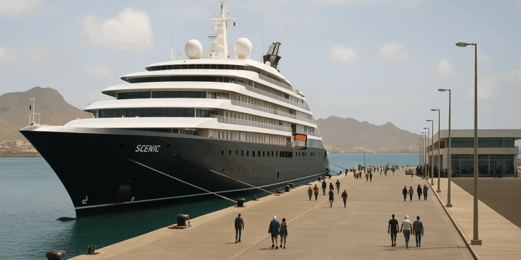 El nuevo Puerto de Cruceros de Mindelo inicia sus operaciones con la llegada del Scenic Eclipse