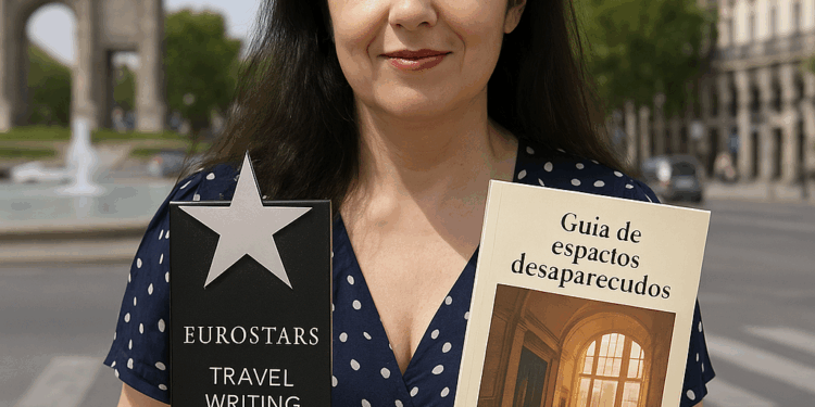 Espido Freire, ganadora del XX Premio Eurostars de Narrativa de Viajes con su obra 'Guía de lugares que ya no existen'