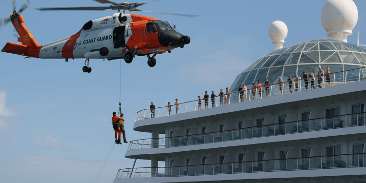 Evacuan ciudadana estadounidense que viajaba en un crucero por Caribe