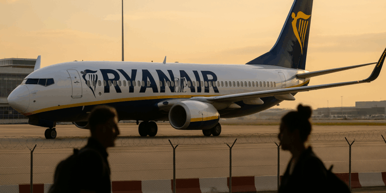 Multa a Ryanair de 1,34 millones por obstruir la investigación de abuso de mercado por su trato a las agencias de viaje