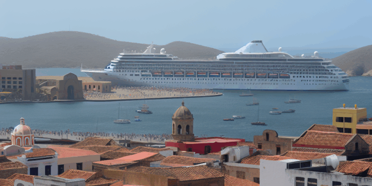 Cartagena fortalece su liderazgo turístico con el zarpe del crucero de lujo AmaMelodia