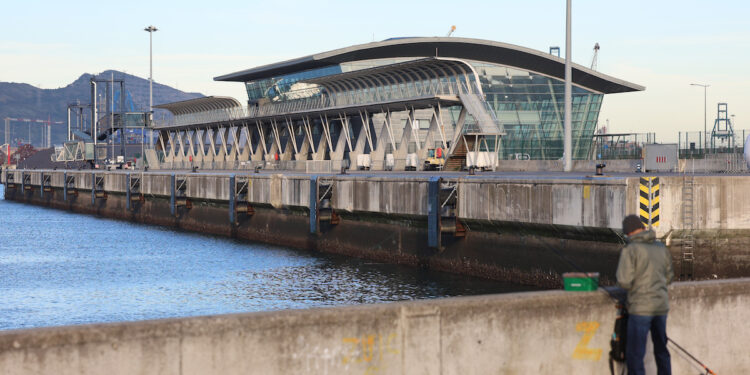 El Puerto de Bilbo recibe 95 cruceros en una temporada de récord, 14 más que en la anterior | Bizkaia