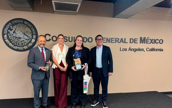 Secretaría de Desarrollo Turístico de Puebla se reúne con agencias de viajes en Los Ángeles