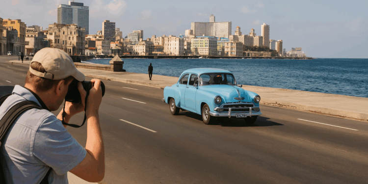 Periodismo turístico latino refuerza lazos con Cuba