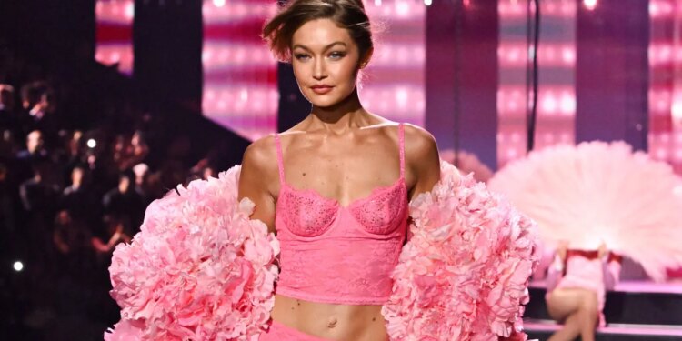Gigi and Bella Hadid Turned the Victoria’s Secret Fashion Show Into a Sister Affair