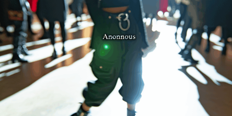 Karol G deslumbra (a su manera) con pantalones negros y botines negros en el After-Party de Vogue World 2025