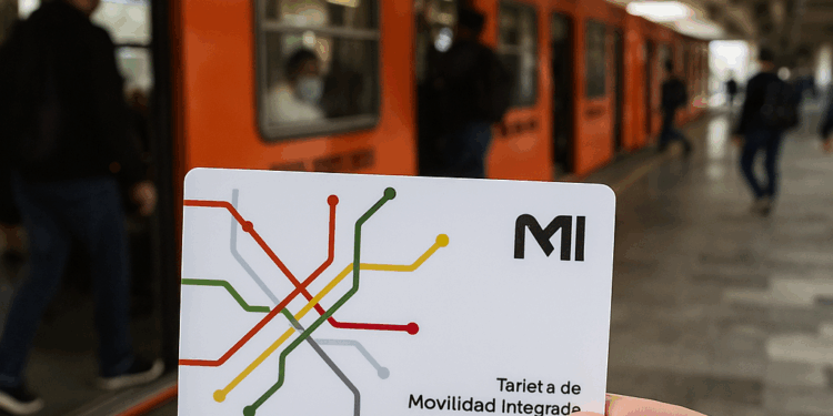 Celebra Semovi 6 años de la Tarjeta de Movilidad Integrada; se han hecho casi 12 mil millones de viajes. Foto: Especial