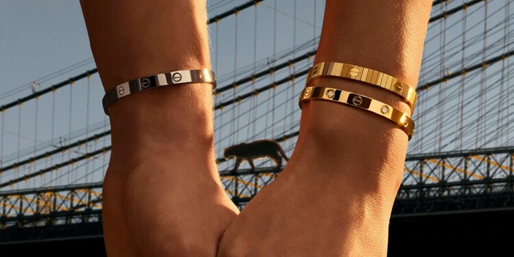 Pulsera LOVE Cartier, la pieza que se convirtió en sinónimo de amor eterno
