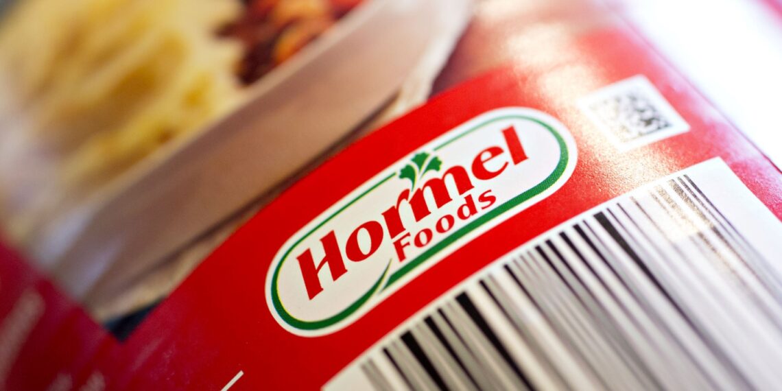 retiran 2.200 toneladas de pollo luego de que hallaran trozos de metal en los productos