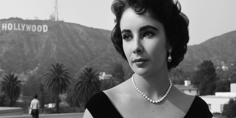 A Young Elizabeth Taylor in 30 Vintage Photographs