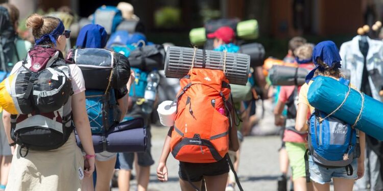 Regalan viajes por Europa a jóvenes, con tres condiciones – DW – 30/10/2025