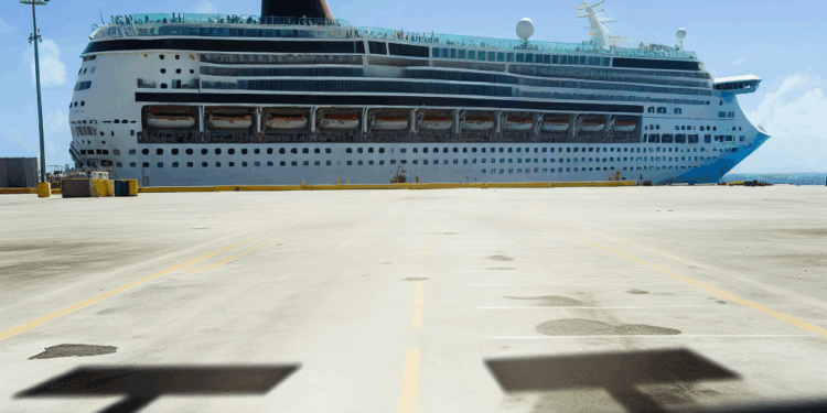 Joven muere por asfixia en crucero rumbo al Caribe