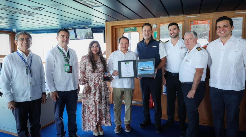 Se consolida Progreso como líder de destinos de cruceros en el sureste, tras el arribo del Carnival Spirit