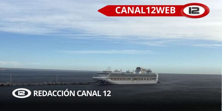 Llegaron los cruceros Celebrity Equinox y Sapphire Princess a Puerto Madryn