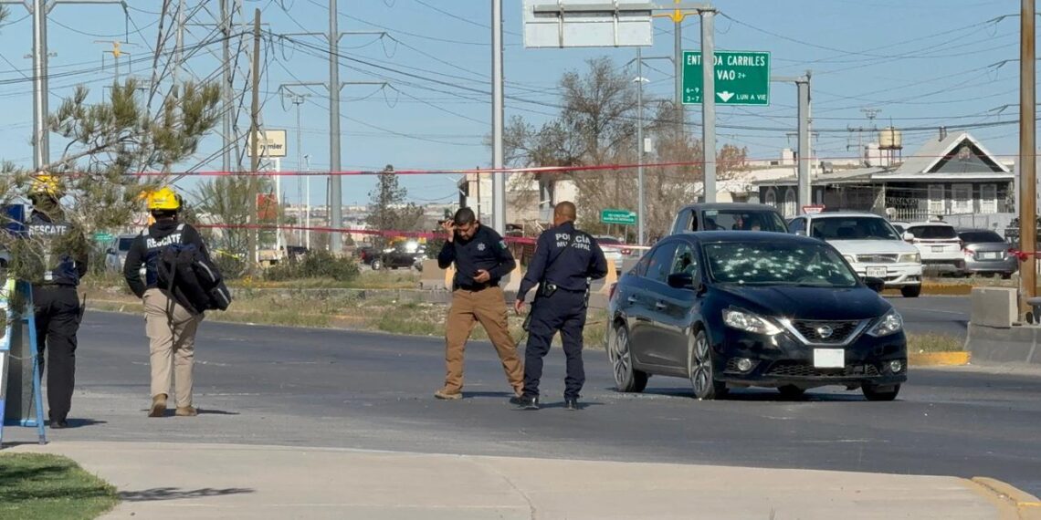 Rafaguean y matan a hombre en pleno crucero vial