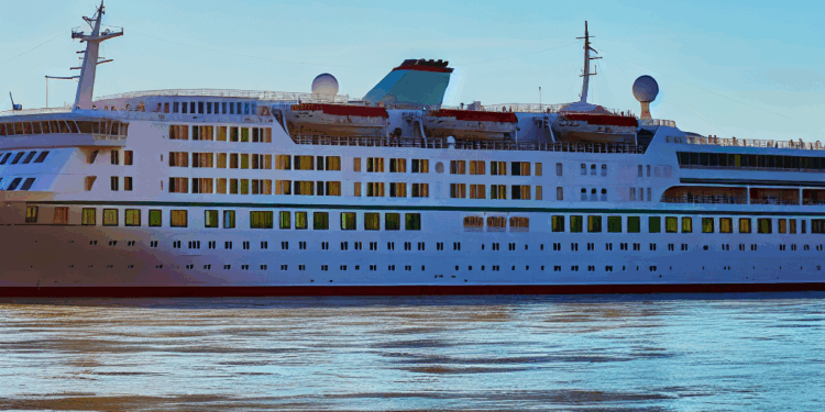 Century Star se prepara con miras a zarpar por río Danubio en 2026