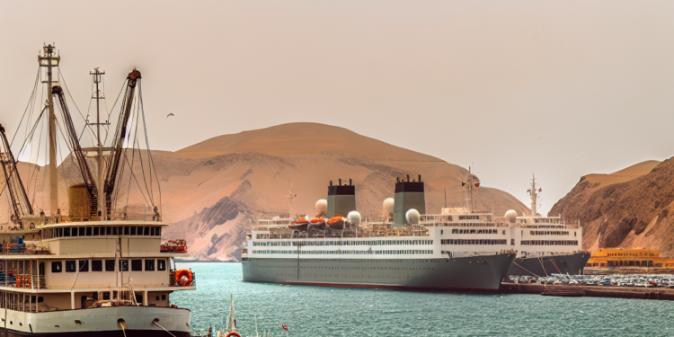 Puerto de Paracas Refuerza su Posición Turística con la Llegada Simultánea de Dos Cruceros – Asociacion Peruana de Agentes Maritimos