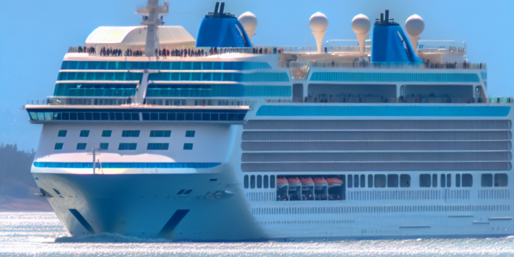 La llegada de un megacrucero de 317 metros potenciará la temporada turística en Chile