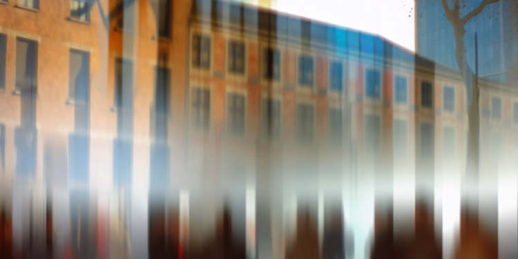 Presentan detalles del Mein Schiff Flow a embajador Robbie Williams