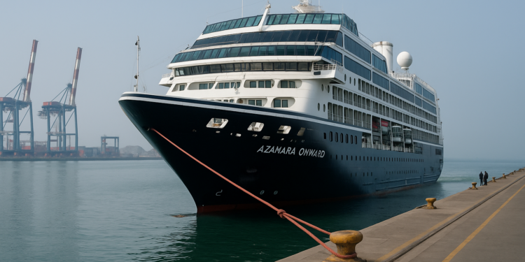 Azamara Onward finaliza itinerario en el Puerto del Callao