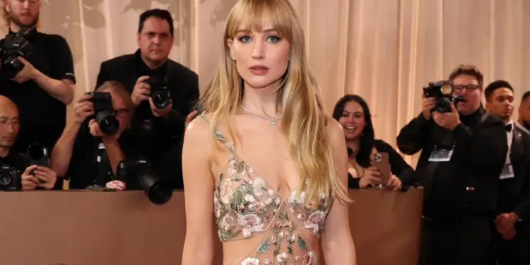 Jennifer Lawrence Ditches Quiet Luxury for Naked Dressing at the 2026 Golden Globes
