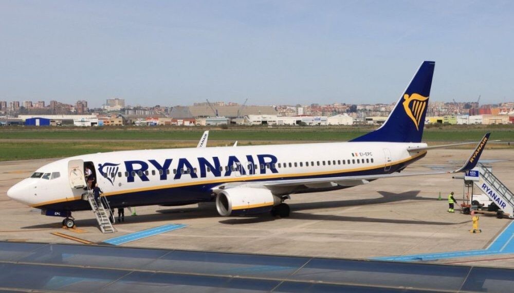 Las agencias online bajo la lupa por los sobreprecios en billetes de Ryanair