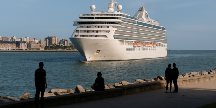 Mar del Plata recibió un crucero