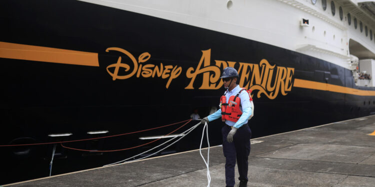 Crucero Disney Adventure el buque de mayor capacidad que cruza el Canal