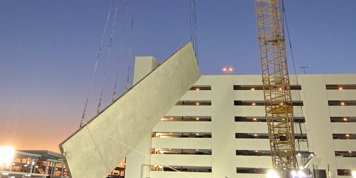 EE. UU.: Avanza construcción de nuevo estacionamiento para pasajeros de cruceros en Port Canaveral
