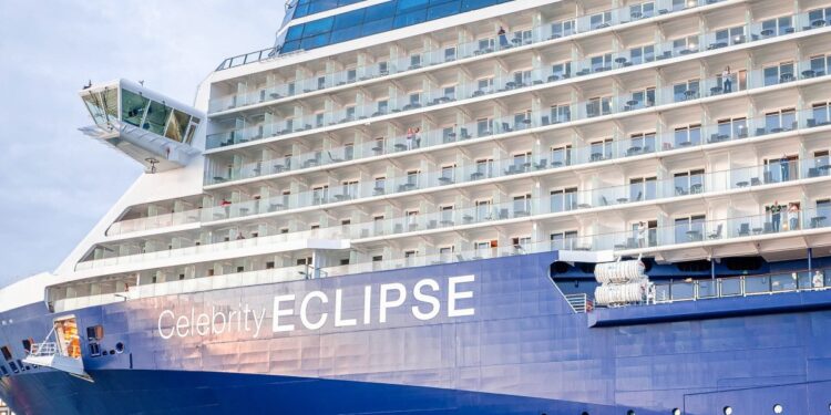 Hombre se tocó y se exhibió ante adolescentes en la sauna de un crucero de Royal Caribbean – Telemundo Miami (51)