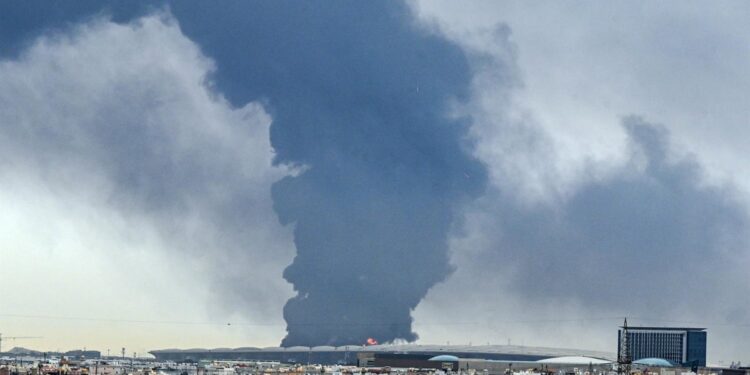 Kuwait.- AMP.- Kuwait confirma daños en su principal puerto comercial tras un ataque con drones y misiles de crucero