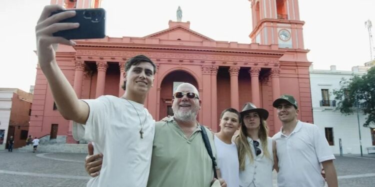Aseguran que “bajó mucho el turismo en Argentina por la crisis económica”