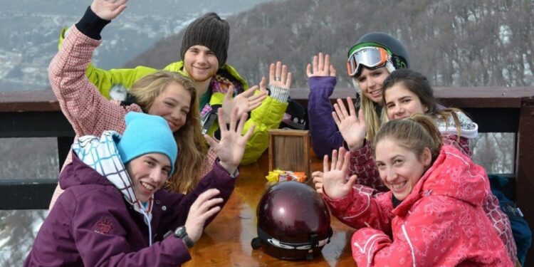 Bariloche podría recibir más viajes de egresados luego de un anuncio de créditos para el turismo estudiantil