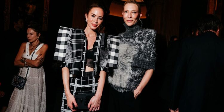 De Cate Blanchett y Emily Blunt como las mejor vestidas a Zendaya siendo la más esperada: las invitadas que brillaron en el desfile Crucero 2027 de Louis Vuitton