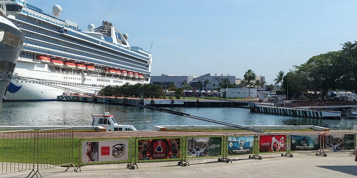 Con ampliación del Muelle 1 Puerto Vallarta podría recibir megacruceros