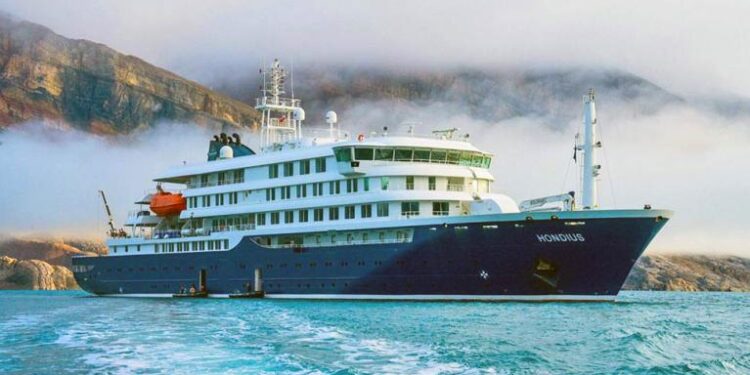 Cruceros enfrentan presión sanitaria tras propagación de virus a bordo