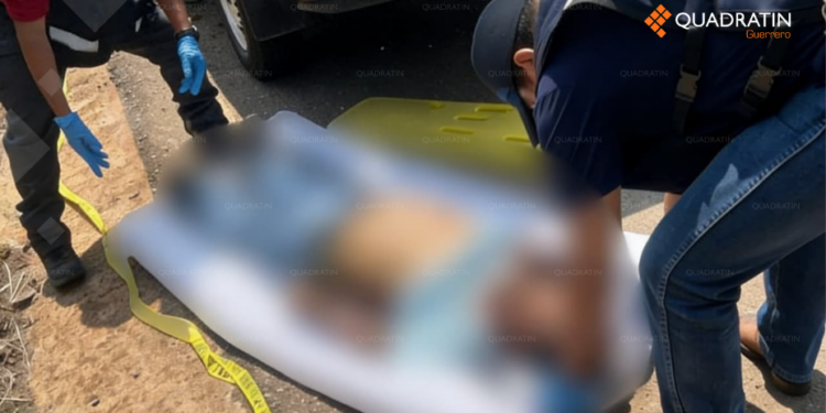 Hallan cuerpo torturado en crucero de Aztatepec, Quechultenango