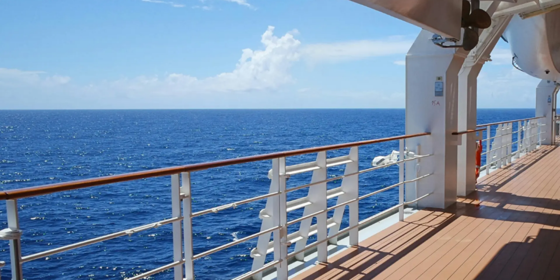 Dos cruceros que darán la Vuelta al Mundo en 180 días: experiencias de lujo con escalas en destinos icónicos para 2028 y 2029