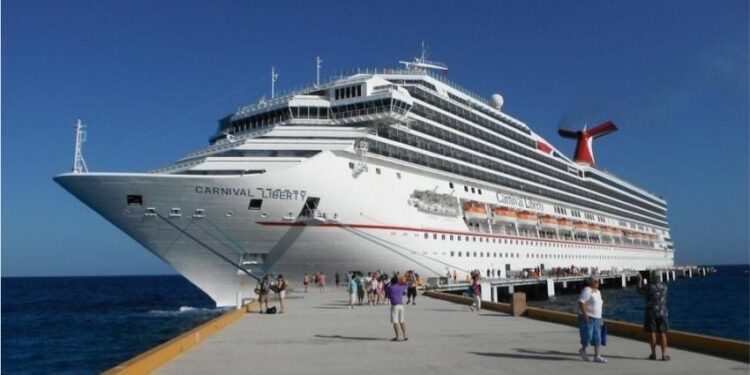 Doble tragedia en crucero de Carnival: fallecen presuntamente ahogados dos ciudadanos estadounidenses en Bahamas