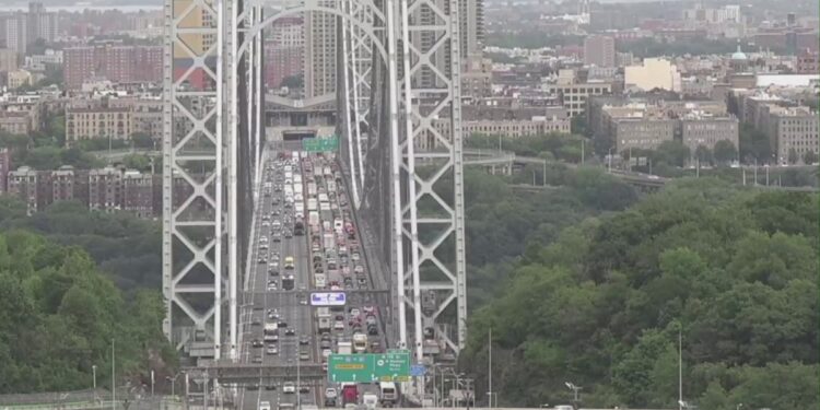 Impacto en los viajes durante el fin de semana feriado – Telemundo New York (47)