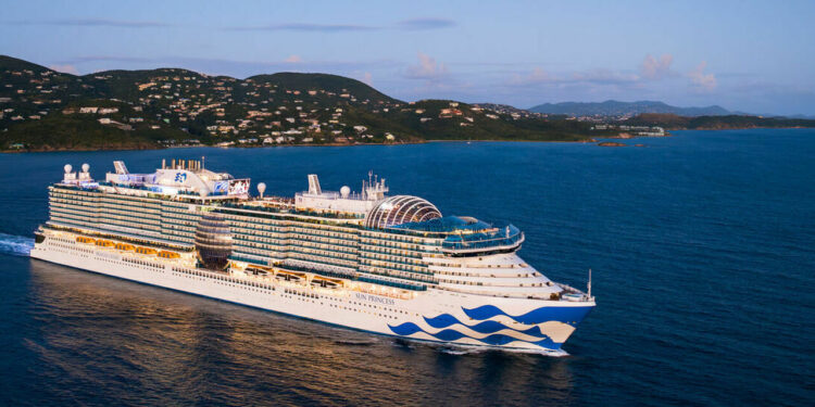 El GNL impulsa una nueva era para los cruceros en Nápoles