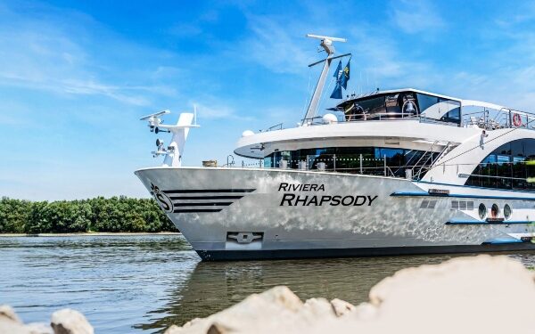 Nuevo Riviera Rhapsody iniciará cruceros en abril de 2028