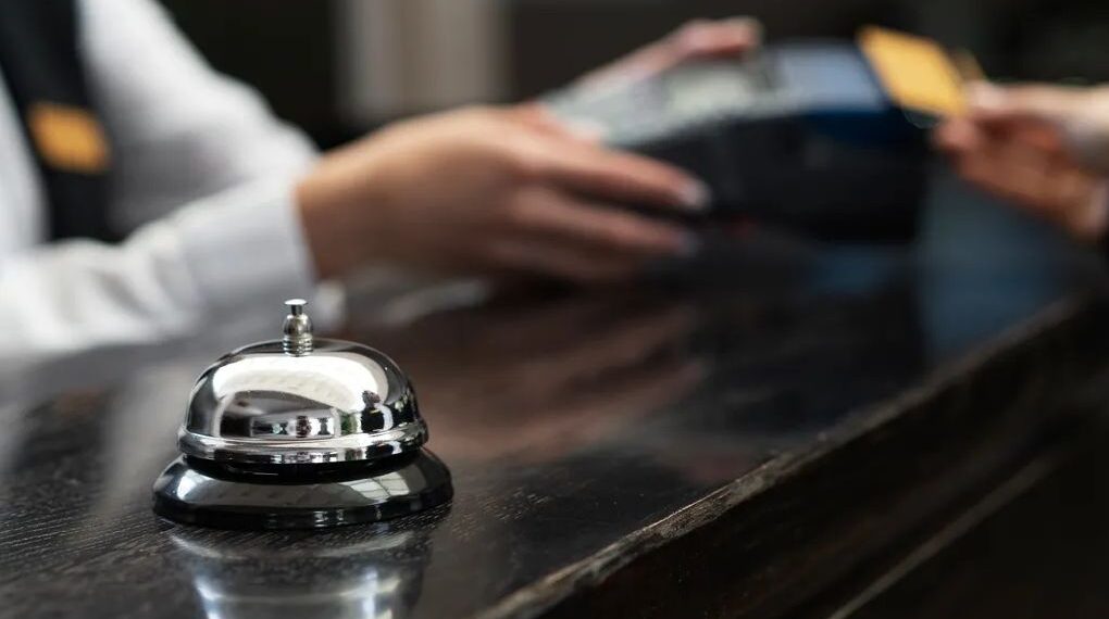 Reino Unido pone fin a los precios gancho de la publicidad turística y hotelera. Una medida que podría réplica el sector turístico español