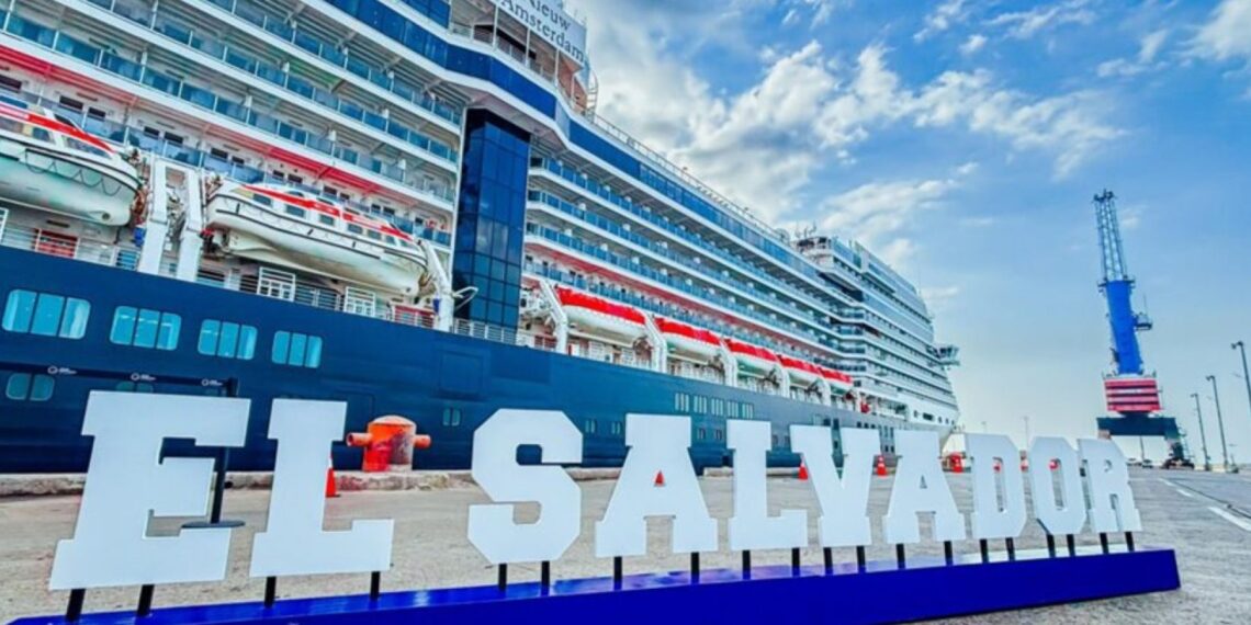 El Salvador se posiciona en turismo de cruceros